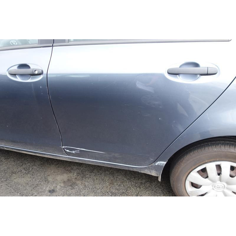 Bouton de warning TOYOTA YARIS 2 Photo n°9