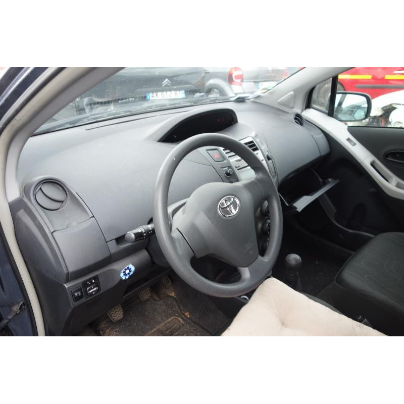 Bouton de warning TOYOTA YARIS 2 Photo n°15