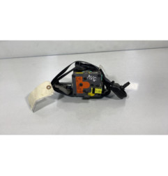 Pretensionneur de ceinture avant gauche TOYOTA YARIS 2 Photo n°1