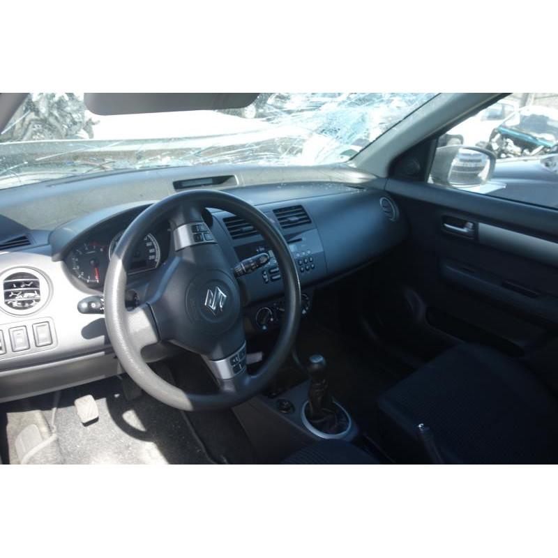 Feu arriere principal gauche (feux) SUZUKI SWIFT 3 Photo n°8