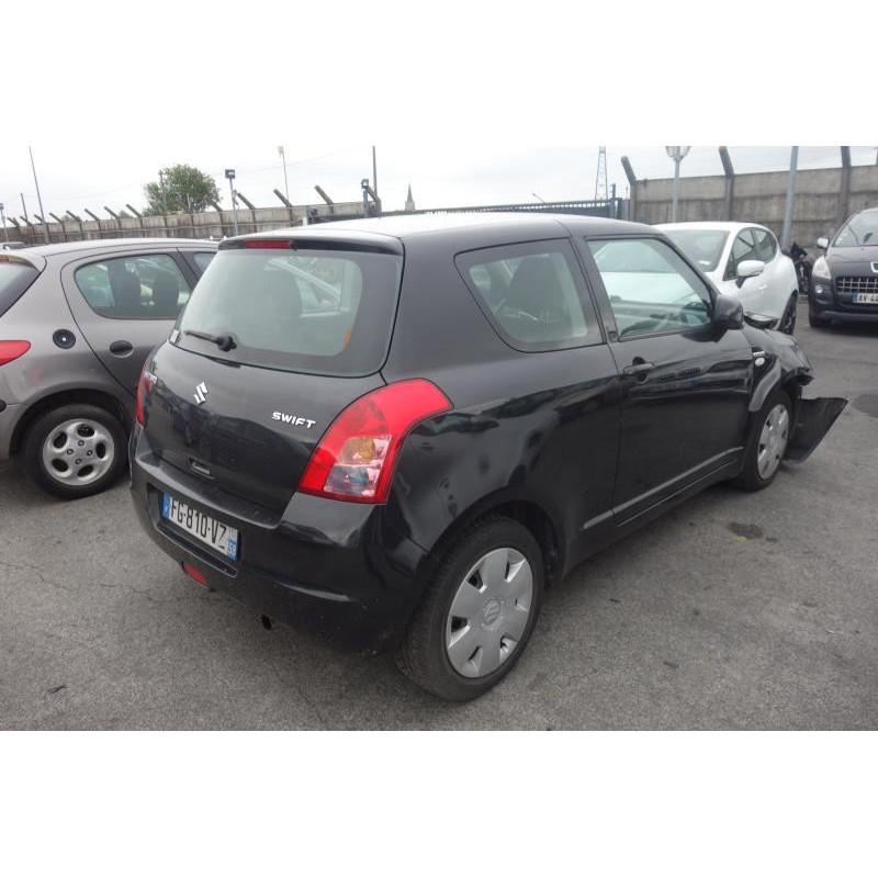 Porte avant droit SUZUKI SWIFT 3 Photo n°4