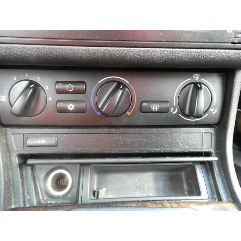 Malle/Hayon arriere BMW SERIE 3 E46 Photo n°8