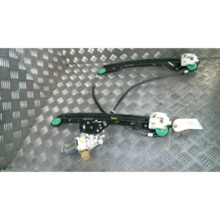 Leve vitre electrique avant droit BMW SERIE 1 E87 Photo n°1