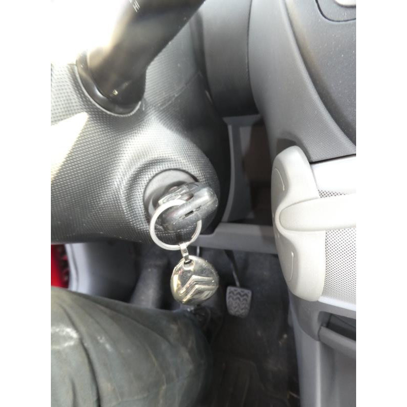 Pretensionneur de ceinture avant gauche CITROEN C1 1 Photo n°9