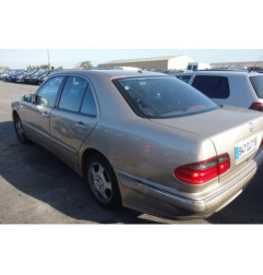 Serrure arriere droit MERCEDES CLASSE E 210
