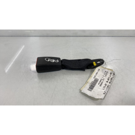 Attache ceinture arriere droit SUZUKI ALTO 3 Photo n°1