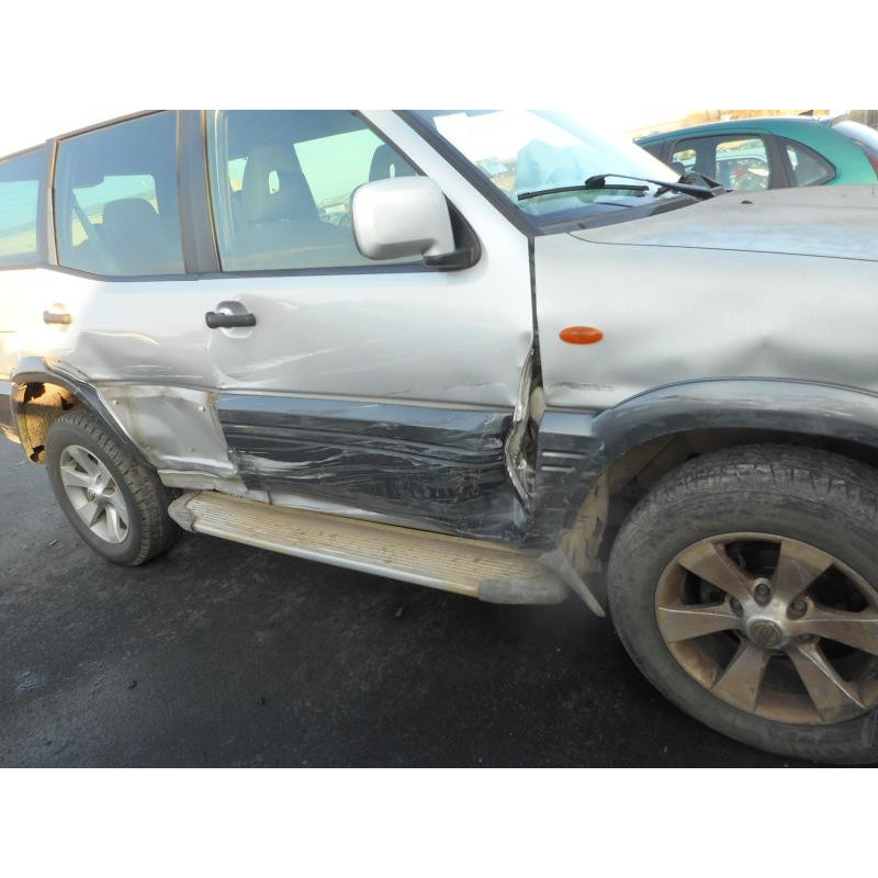 Porte arriere gauche NISSAN TERRANO 2 Photo n°5