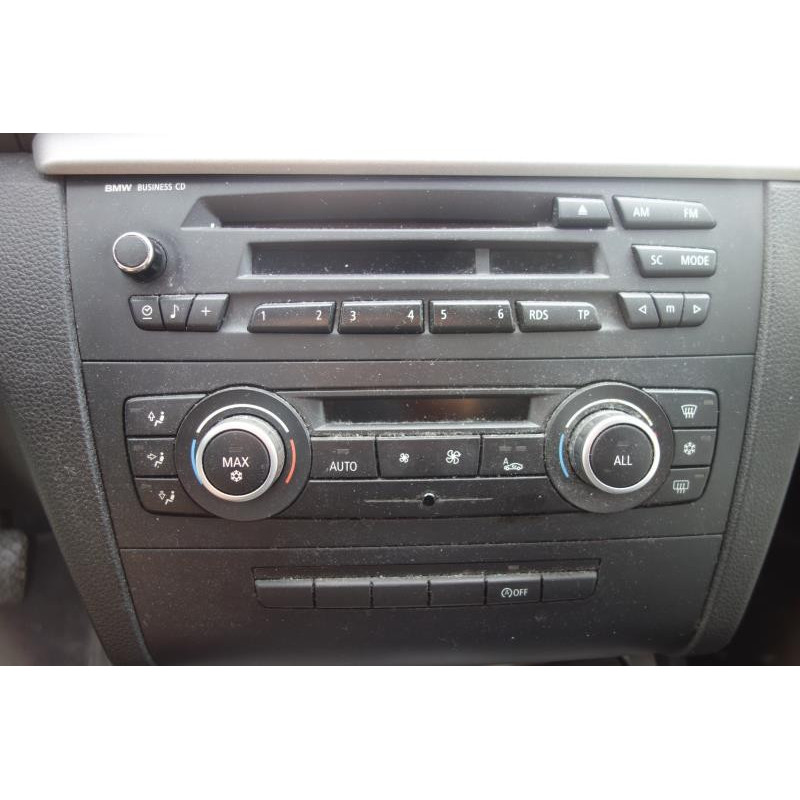 Attache ceinture arriere gauche BMW SERIE 1 E87 Photo n°9