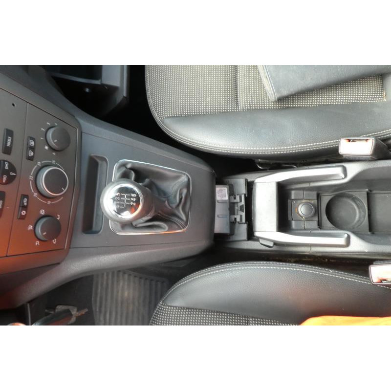Calandre OPEL ZAFIRA B Photo n°8