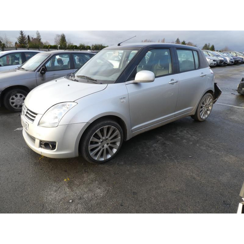 Porte avant droit SUZUKI SWIFT 3 Photo n°12