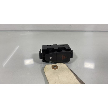 Bouton de warning DACIA LODGY Photo n°1