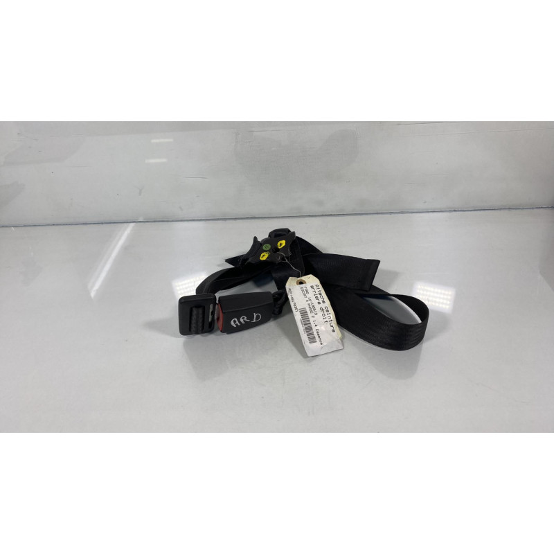 Attache ceinture arriere droit FORD ESCORT 5 Photo n°1