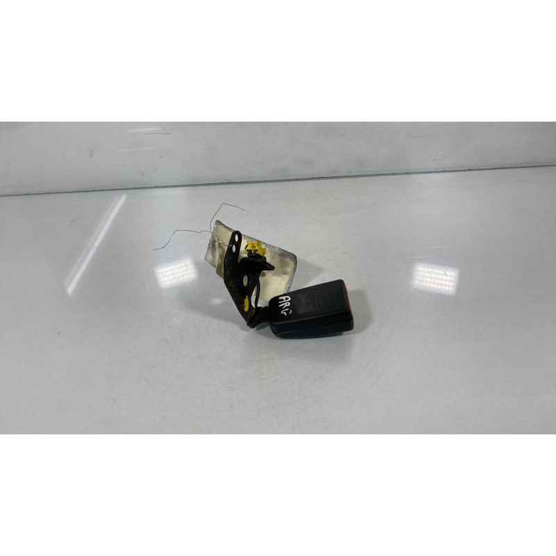 Attache ceinture arriere gauche MERCEDES CLASSE C 204 Photo n°2