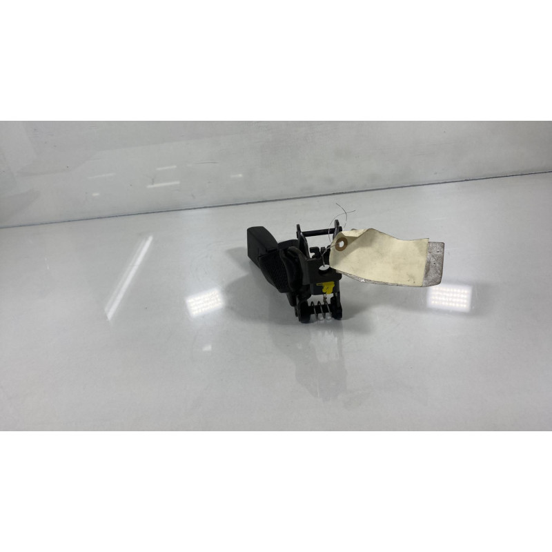 Attache ceinture arriere droit BMW SERIE 3 E46 Photo n°2