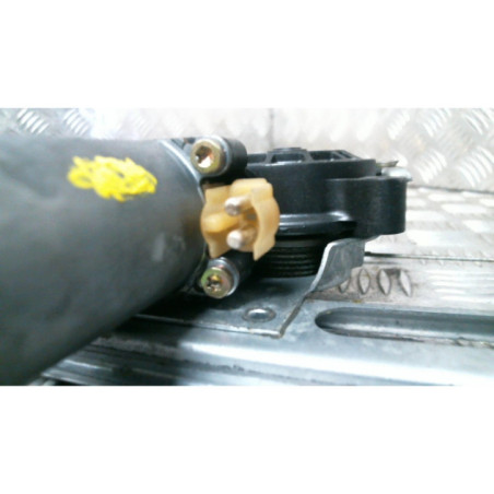 Leve vitre electrique avant droit MERCEDES CLASSE A 168 Photo n°1