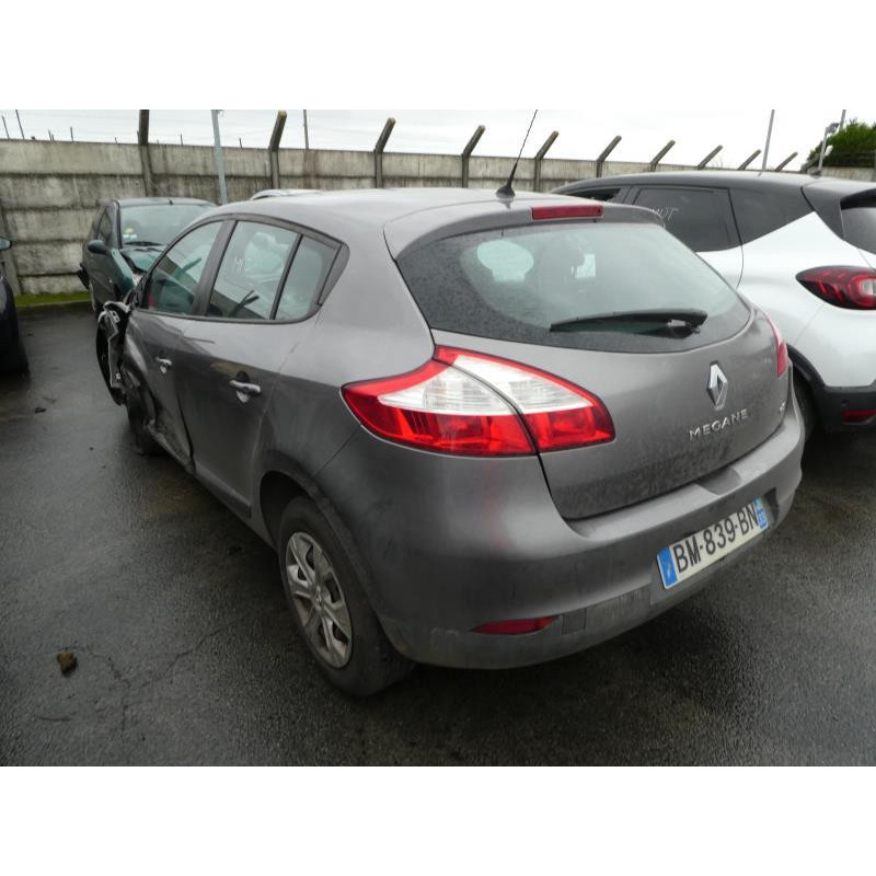 Verin de coffre RENAULT MEGANE 3 Photo n°5