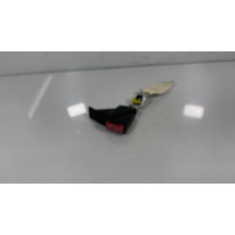 Attache ceinture arriere gauche MERCEDES CLASSE CLK 208 Photo n°3