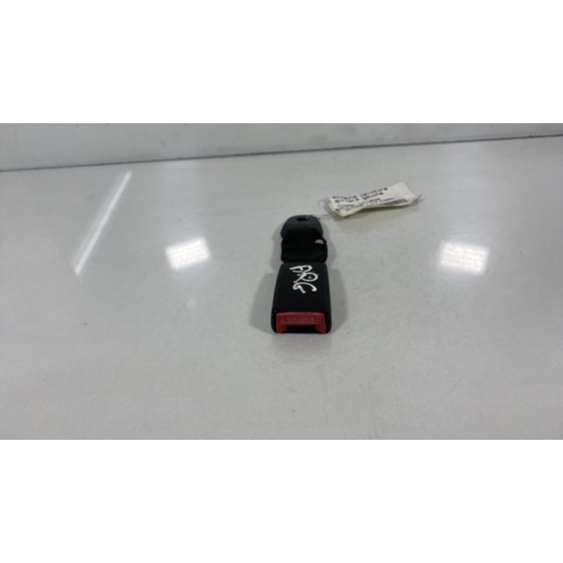 Attache ceinture arriere gauche CITROEN C3 1 Photo n°2