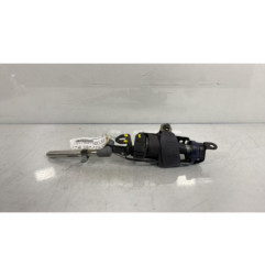 Pretensionneur de ceinture avant droit VOLVO V 40 1