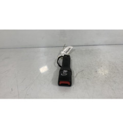 Attache ceinture avant droit SUZUKI SWIFT 4