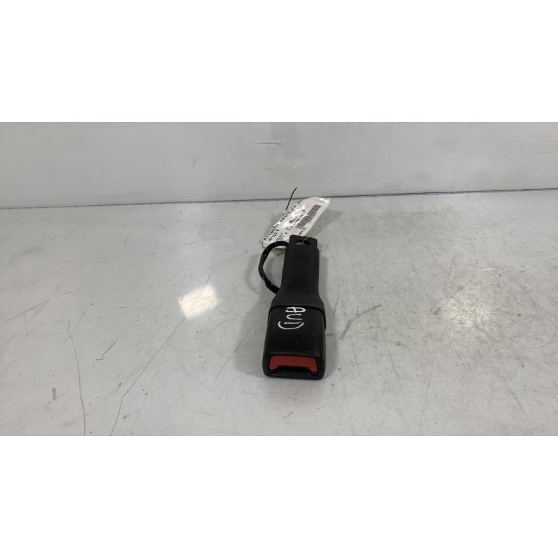 Attache ceinture avant droit SUZUKI SWIFT 4 Photo n°3