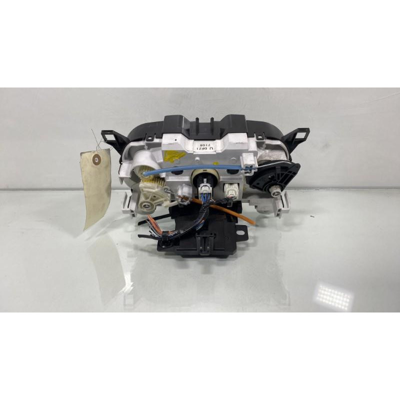 Commande chauffage MAZDA 2 2 Photo n°1