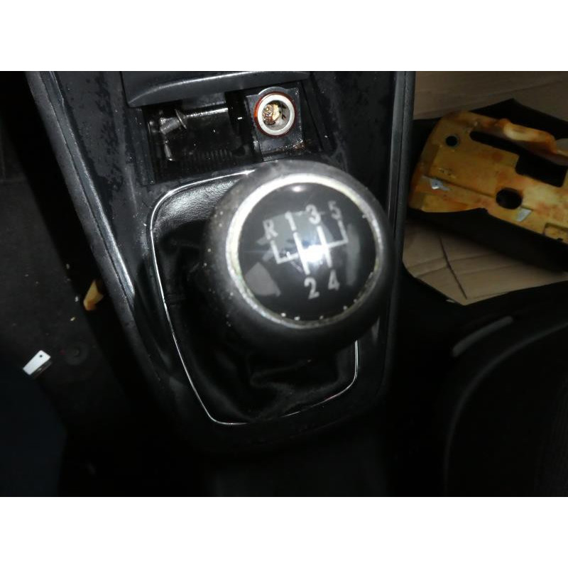 Porte avant droit VOLKSWAGEN GOLF 4 Photo n°4