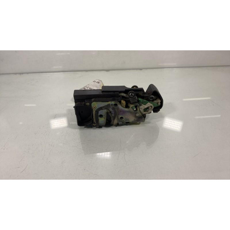 Serrure avant droit OPEL FRONTERA B Photo n°3
