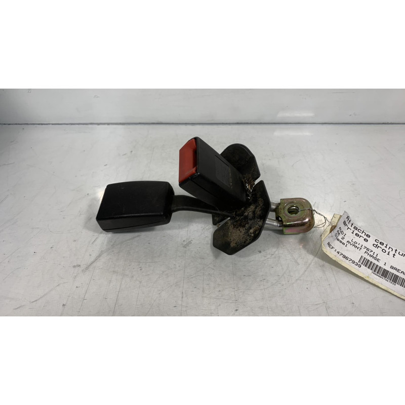 Attache ceinture arriere droit AUDI A4 2 Photo n°3
