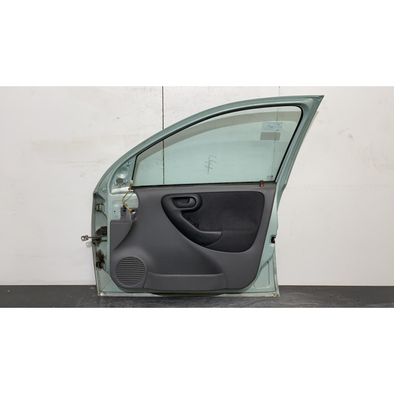 Porte avant droit OPEL CORSA C Photo n°1