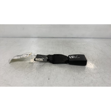 Attache ceinture arriere centrale BMW SERIE 5 E39 Photo n°1