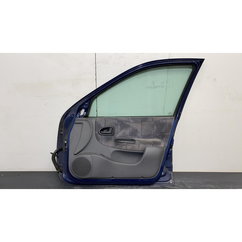 Porte avant droit RENAULT MEGANE 1 Photo n°1