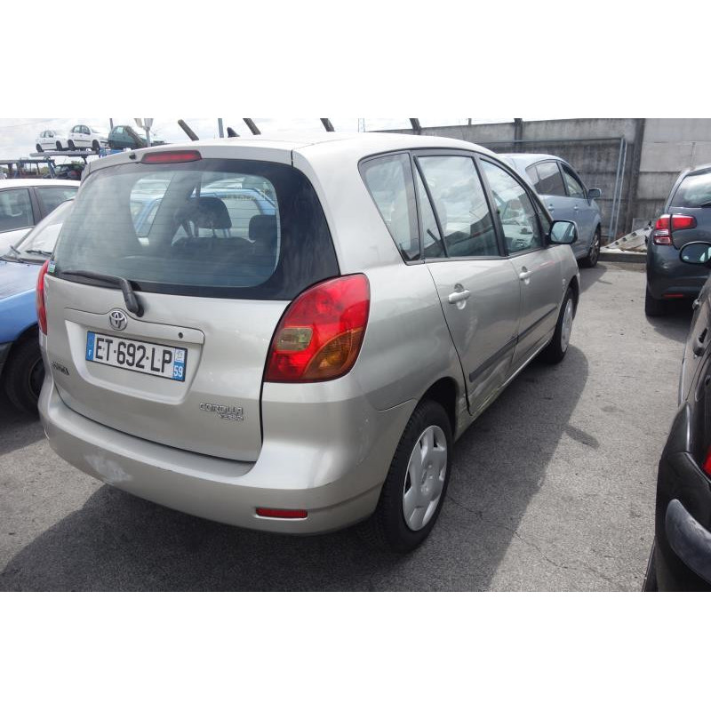 Capot TOYOTA COROLLA VERSO 1 Photo n°9
