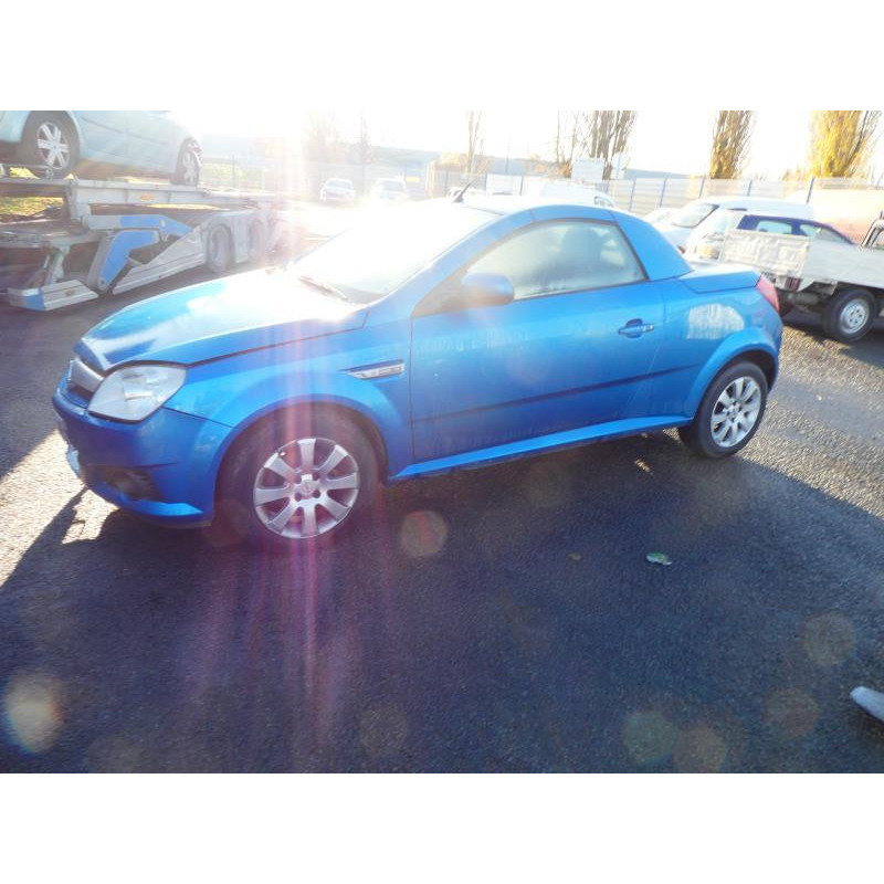 Malle/Hayon arriere OPEL TIGRA 2 Photo n°6