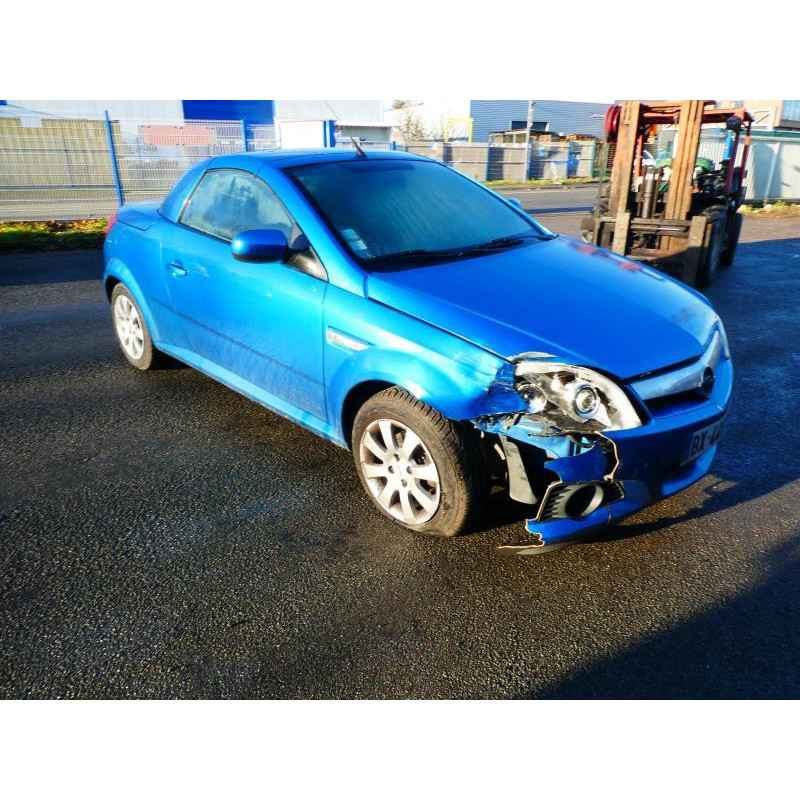 Malle/Hayon arriere OPEL TIGRA 2 Photo n°8