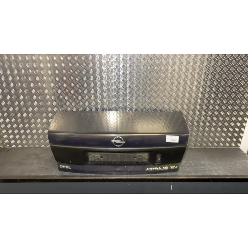 Malle/Hayon arriere OPEL ASTRA F Photo n°1