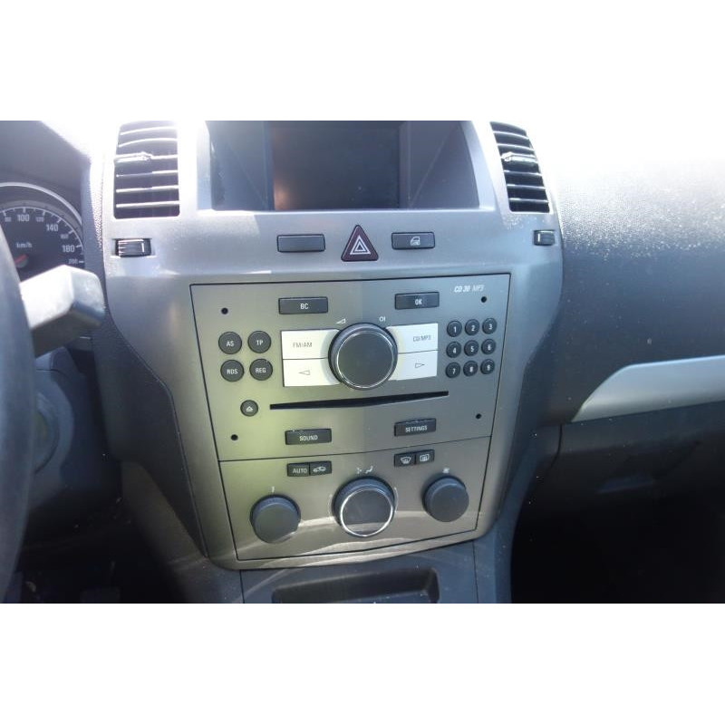 Capot OPEL ZAFIRA B Photo n°11
