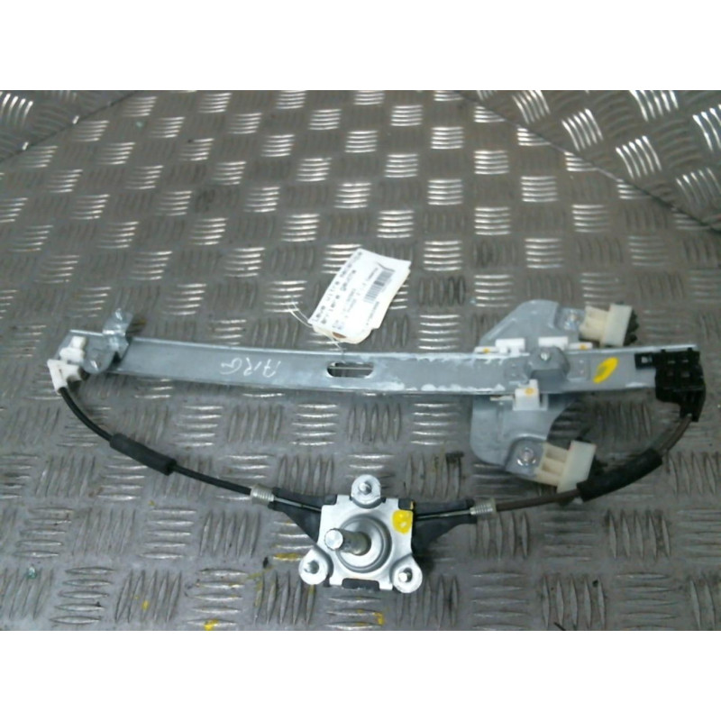 Leve vitre mecanique arriere gauche KIA RIO 3 Photo n°1