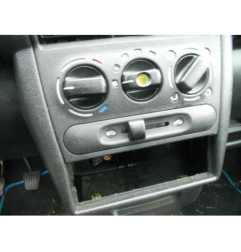 Interrupteur de leve vitre avant droit OPEL TIGRA 1