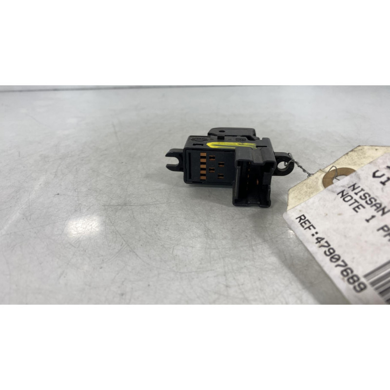 Interrupteur de leve vitre avant droit NISSAN NOTE 1 Photo n°3
