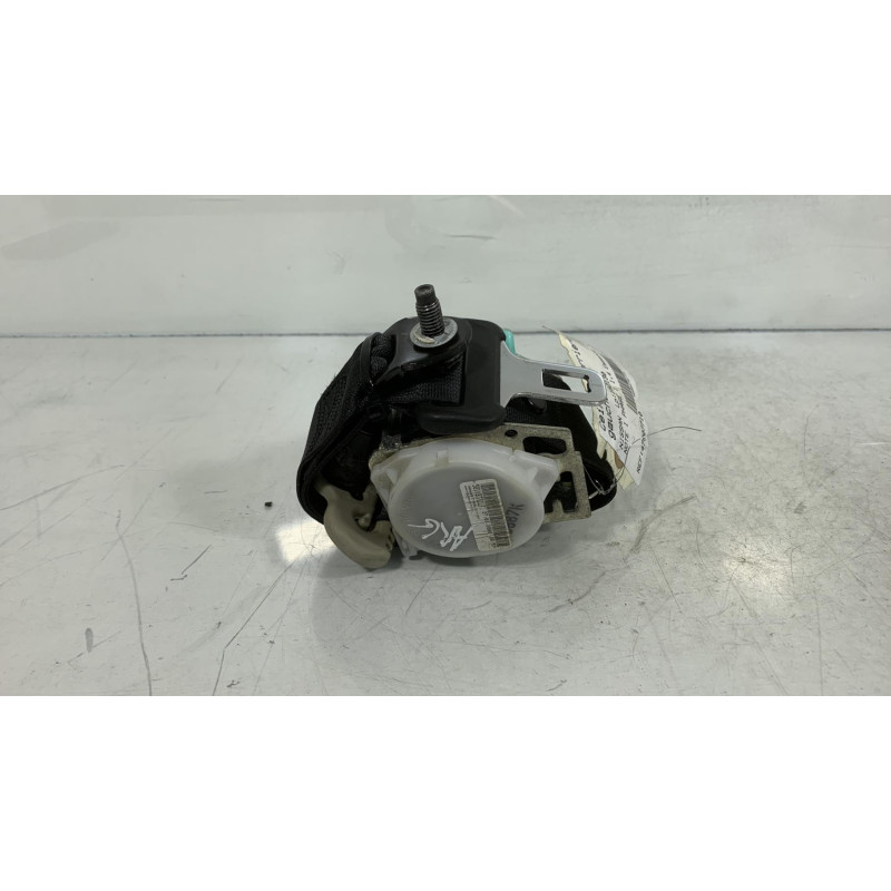 Ceinture arriere gauche NISSAN NOTE 1 Photo n°1