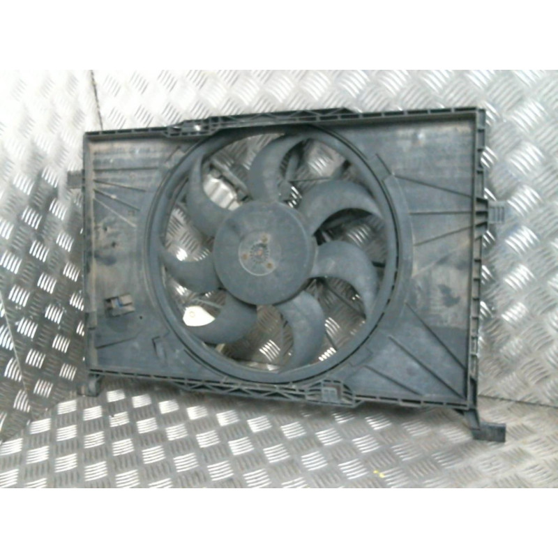 Moto ventilateur radiateur MERCEDES CLASSE A 169 Photo n°2