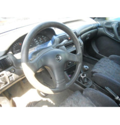 Serrure avant droit OPEL ASTRA F