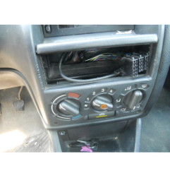 Serrure avant droit OPEL ASTRA F