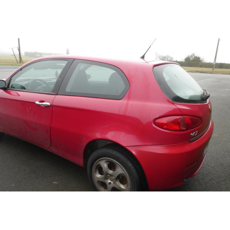 Pare choc arriere ALFA ROMEO 147 Photo n°11