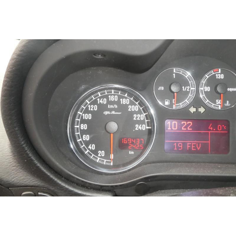 Pare choc arriere ALFA ROMEO 147 Photo n°15