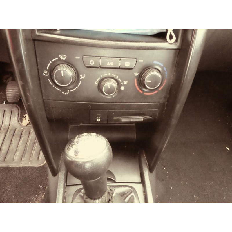 Capot PEUGEOT 207 Photo n°9