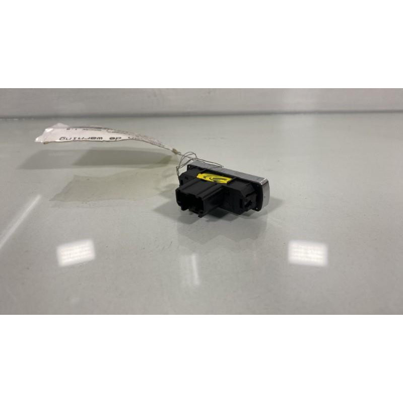 Bouton de warning FORD MONDEO 3 Photo n°2