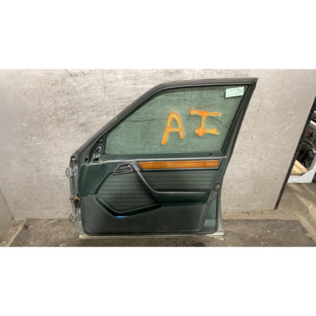 Porte avant droit MERCEDES 300 W124 Photo n°1