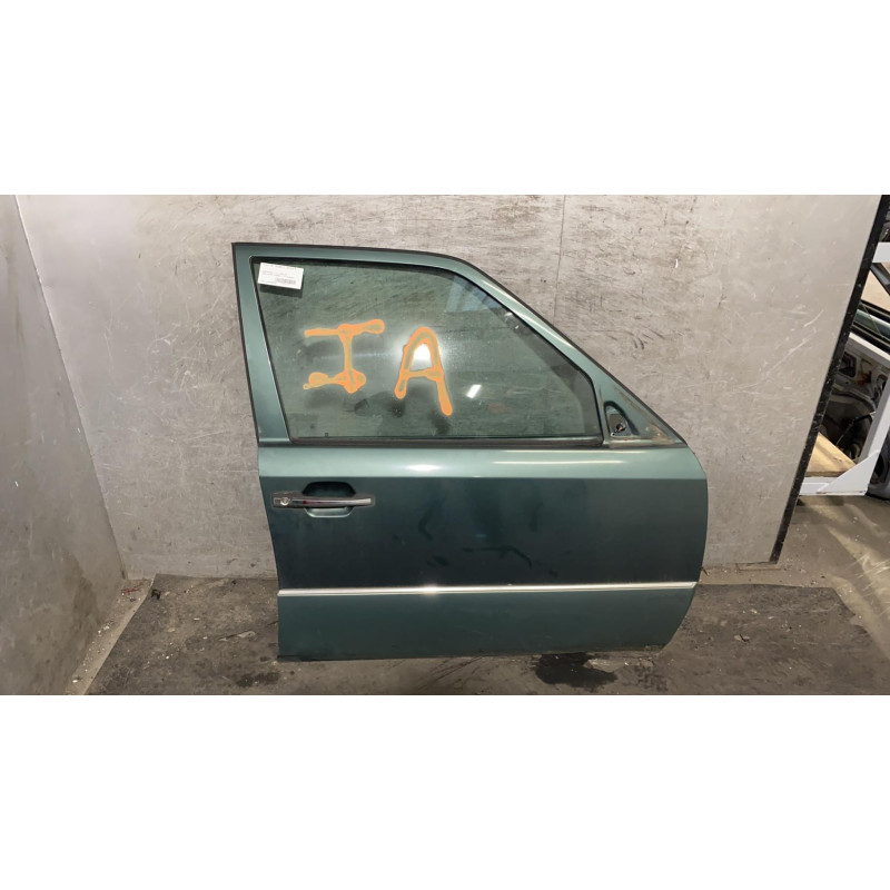 Porte avant droit MERCEDES 300 W124 Photo n°2